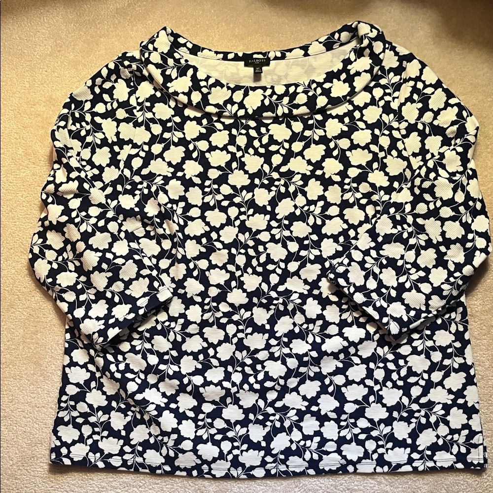 Talbots 2X 3/4 sleeved top blue and white floral